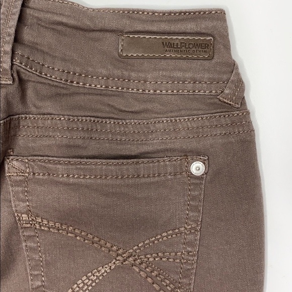 Wallflower distressed  Jeans cuff hem  5 - Picture 9 of 10